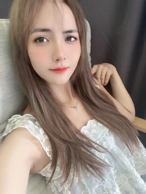 🇻🇳 Emmy